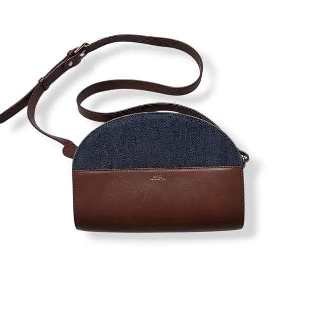 A.P.C. 아페쎄 가죽 데님 하프문 백