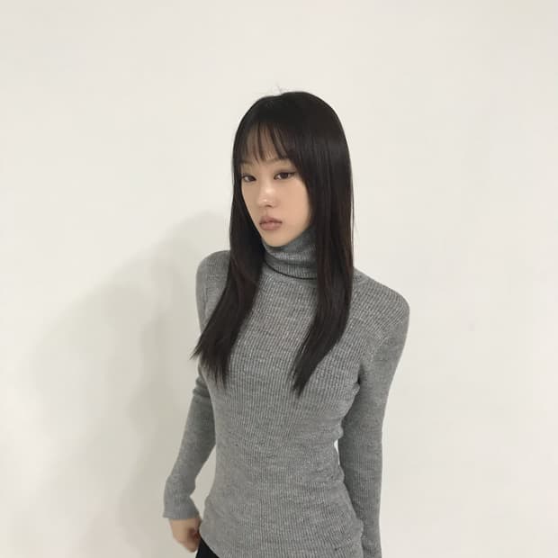글리터 슬림 목폴라