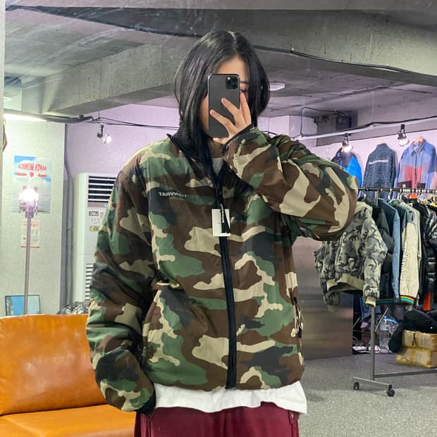 디스이즈네버댓 카모 리버시블 후리스 패딩 B3630