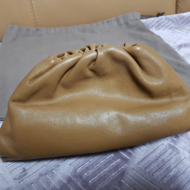 보테가베네타 만두 미니 파우치 클러치