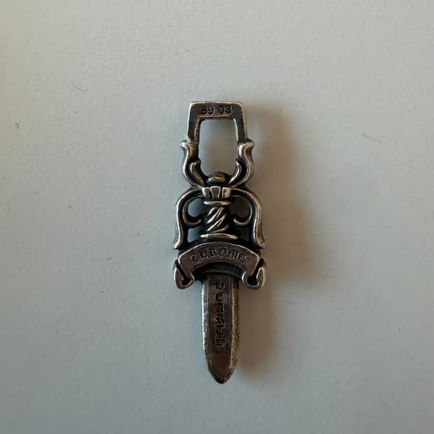 크롬하츠 10대거 대거팬던트