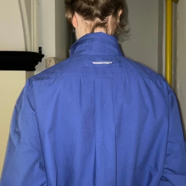 리본빛 블루셔츠