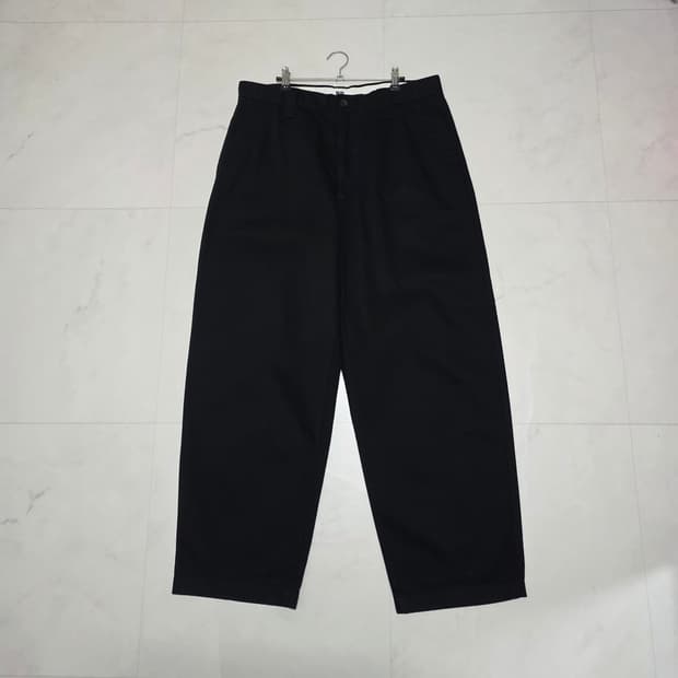 85cm 유니클로 U 와이드핏 치노팬츠 블랙
