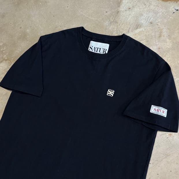 XL 세터 블랙 반팔티
