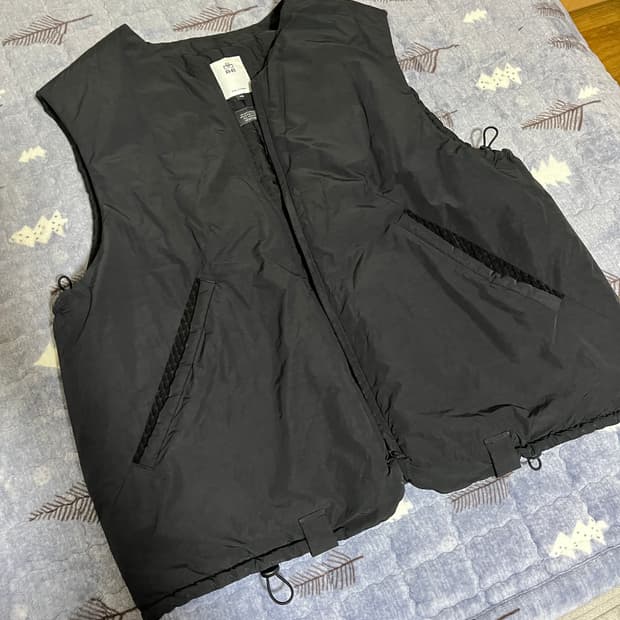 [4] 폴리테루 패디드 베스트 / Black