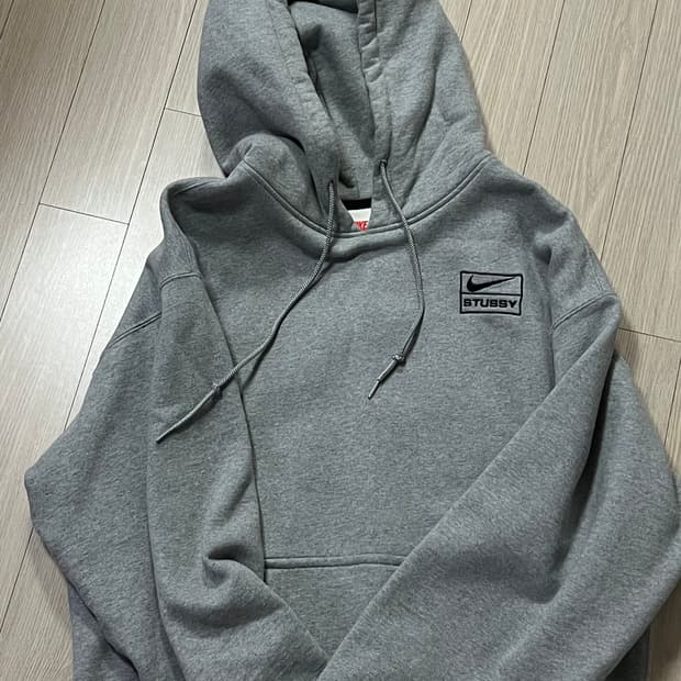 나이키x스투시 회색 후드티