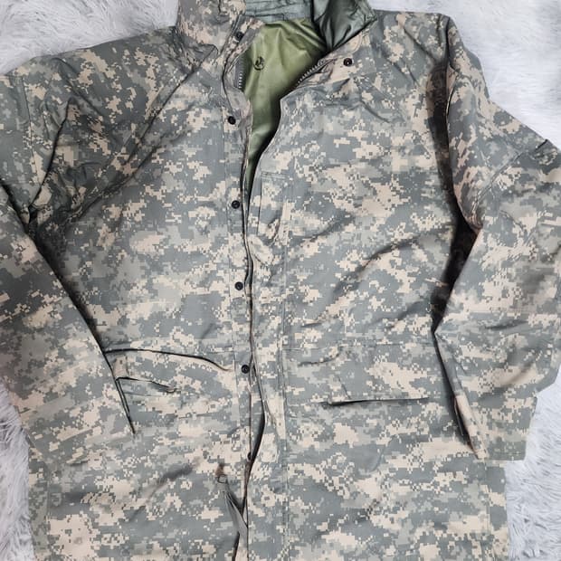미군 ACU 고어텍스 방한 파카 L-R 새상품