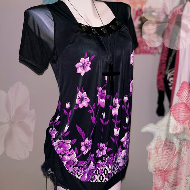 오리엔탈 오네갸루 플라워 패턴 반팔탑