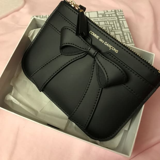 꼼데가르송 빅보우 리본 지갑 블랙