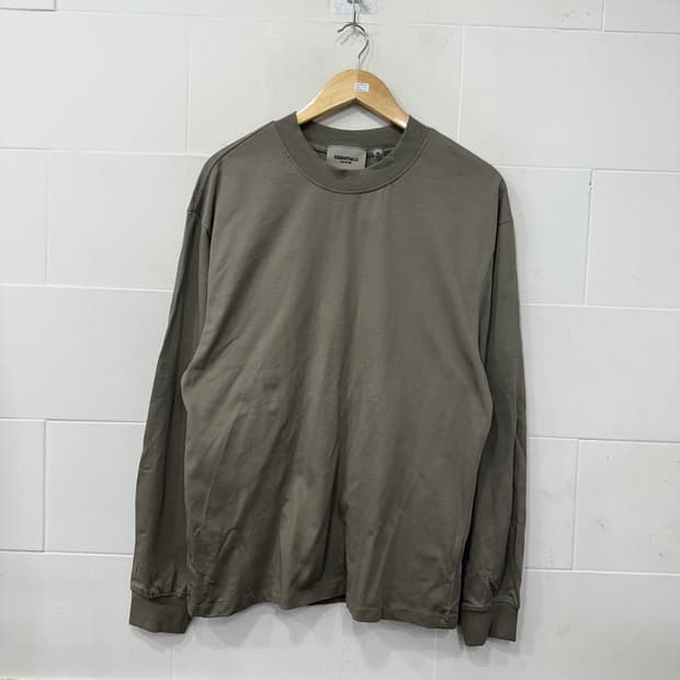 에센셜 롱슬리브