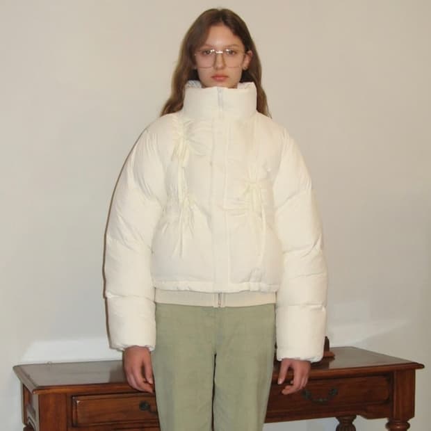 시눈 리본 디테일 패딩 아이보리