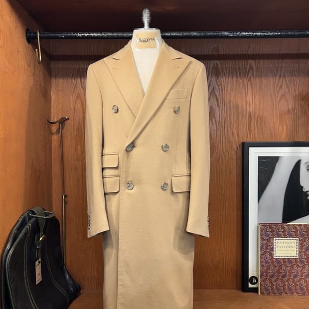 꼬르넬리아니 코트