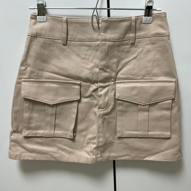 Beige cargo skirt 