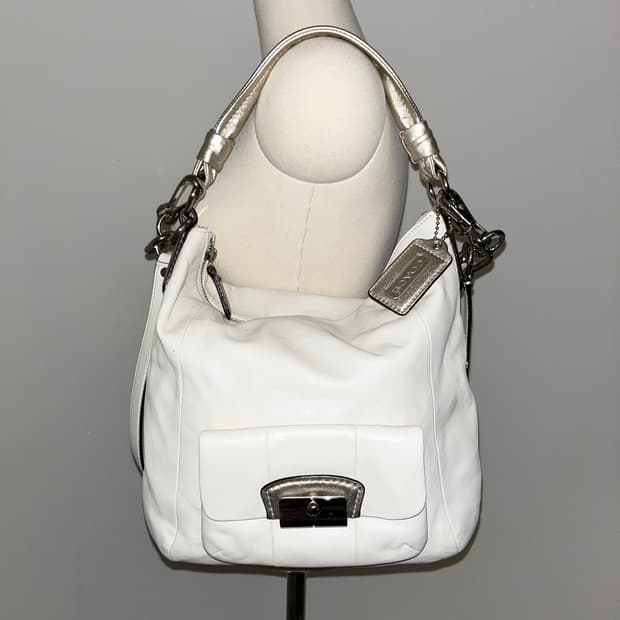 Coach allwhite shoulder bag