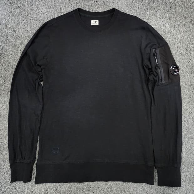 CP 컴퍼니 포켓렌즈 렌즈와펜 롱슬리브 티셔츠 95