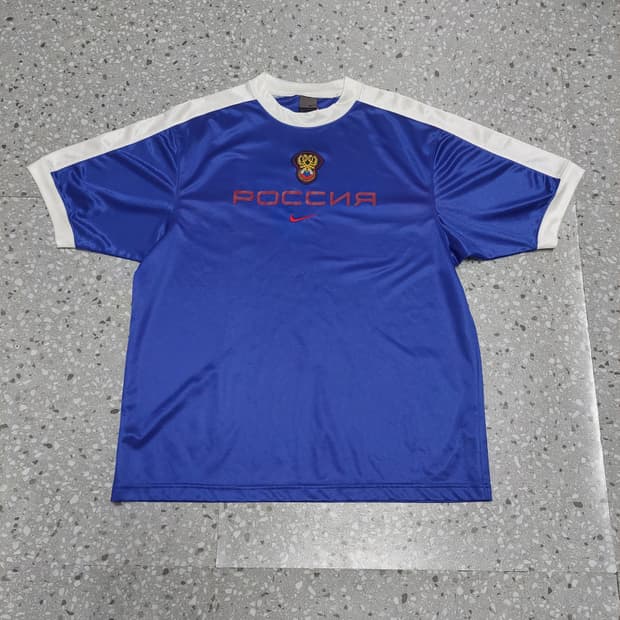 00s Vintage Nike Russia Football Jersey