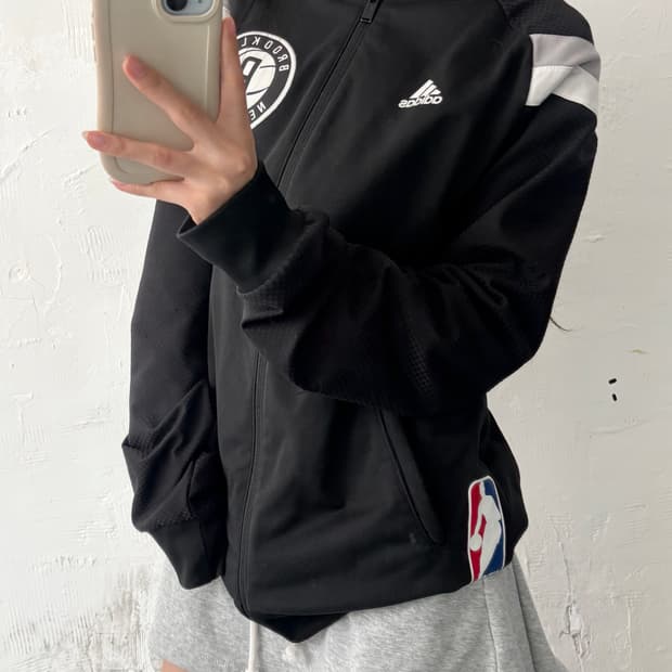 Adidas 아디다스 블랙 컬러 블루클린 트랙탑 져지