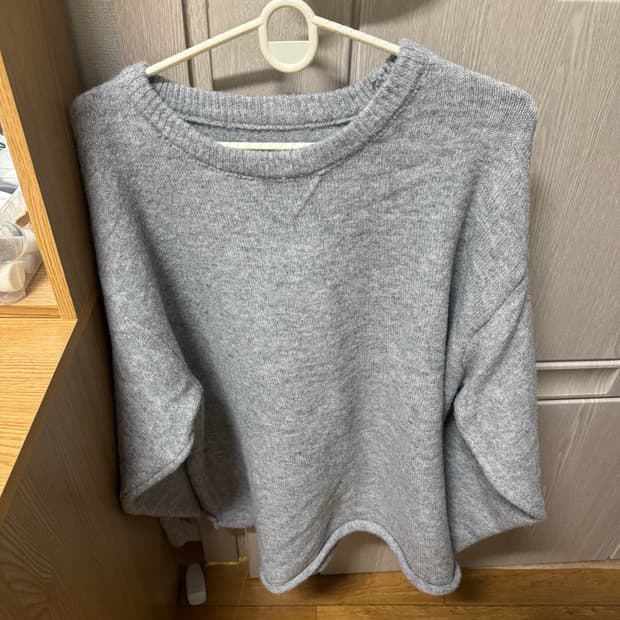 그레이 루즈핏 울니트