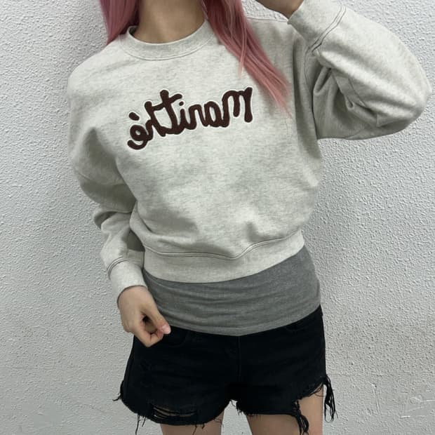 마리떼 프랑소와저버 브라운로고 백멜란지 크롭 맨투맨