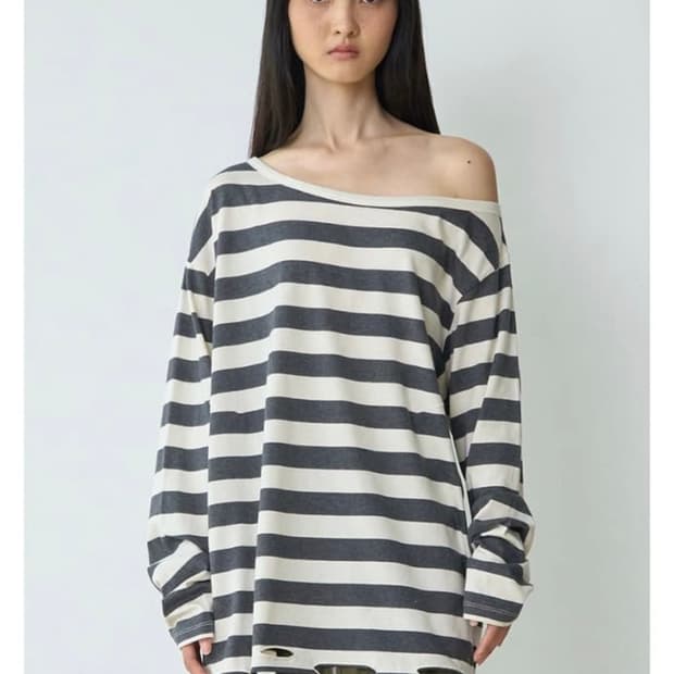 millo women 밀로우먼 원 숄더 티셔츠