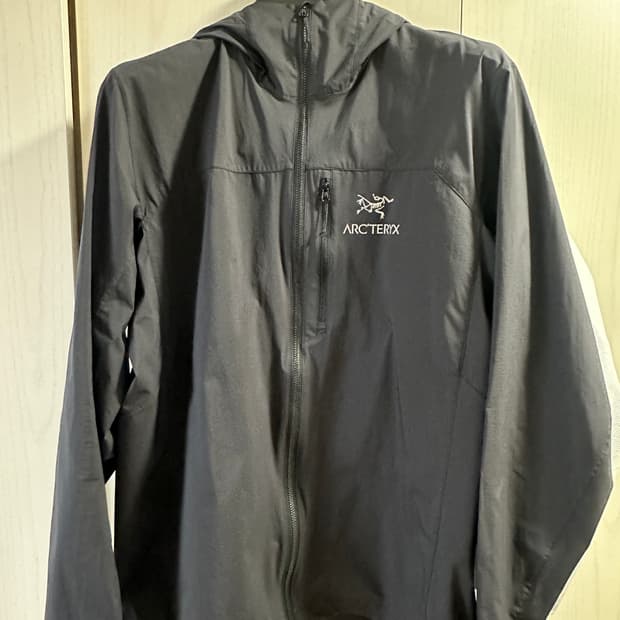 아크테릭스 스쿼미시 후디 블랙 M 상태 최상