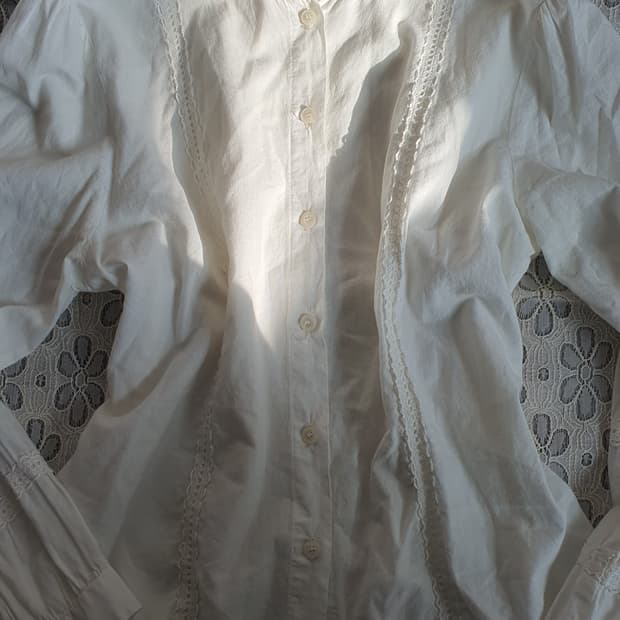 [지뢰계] 화이트 레이스 블라우스