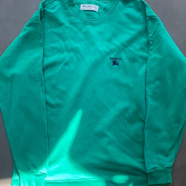 Burberrys  맨투맨