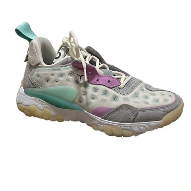 조던 델타 2 플래티넘 틴트