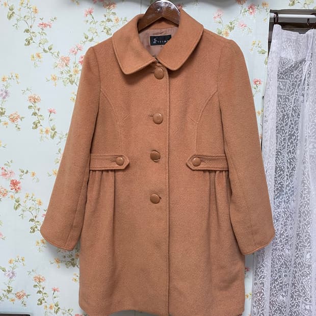 캬라멜 베이비돌 코트