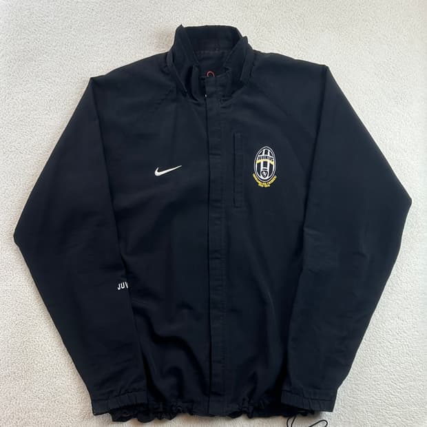 나이키 유벤투스 바람막이