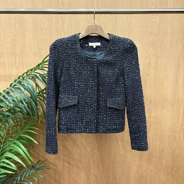 산드로 노카라 트위드 자켓 골드 컬러 포인트 믹스 포켓 디테일 네이비