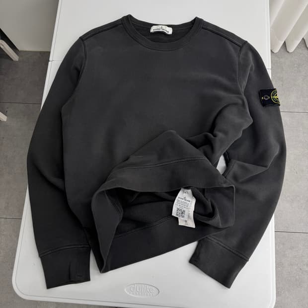 스톤아일랜드 맨투맨 