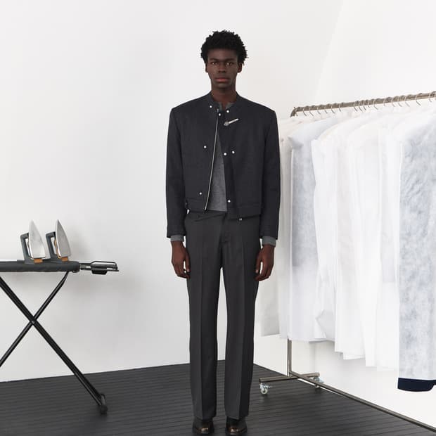 웨이비니스 레이어드 레이서 자켓 차콜 블랙 1사이즈 새제품 팝니다.