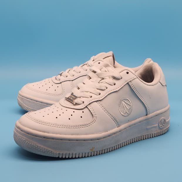 페이퍼플레인 여성 운동화 240