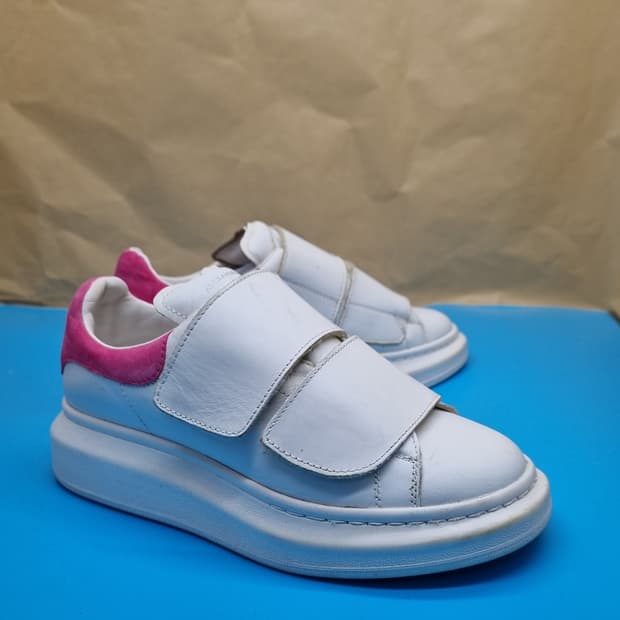 알렉산더맥퀸 오버솔벨크로스니커즈37.5 230