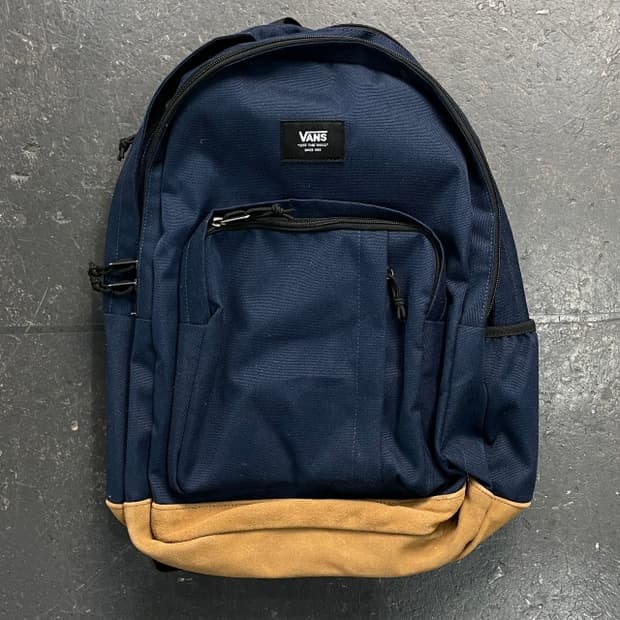 반스 백팩