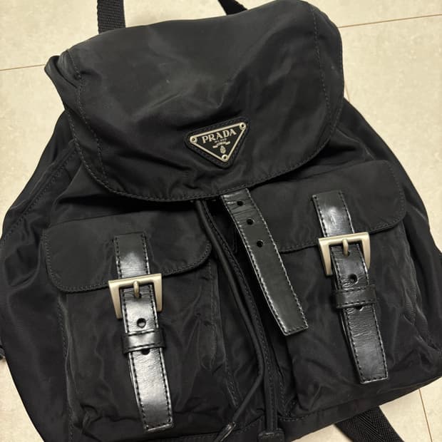 정품 프라다 블랙 나일론 백팩 스몰