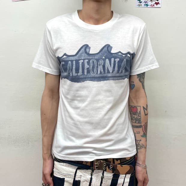 California blue decorated t-shirt