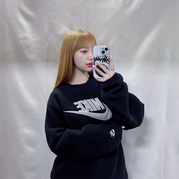 나이키 빅로고 블랙 오버핏 플리스 맨투맨 