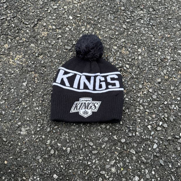 vintage NHL LA king pompom beanie