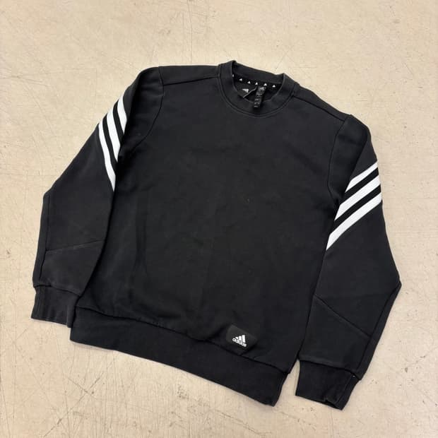 아디다스 백삼선 블랙 맨투맨