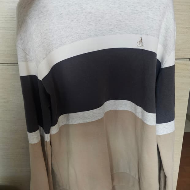 빈폴 배색 맨투맨 100