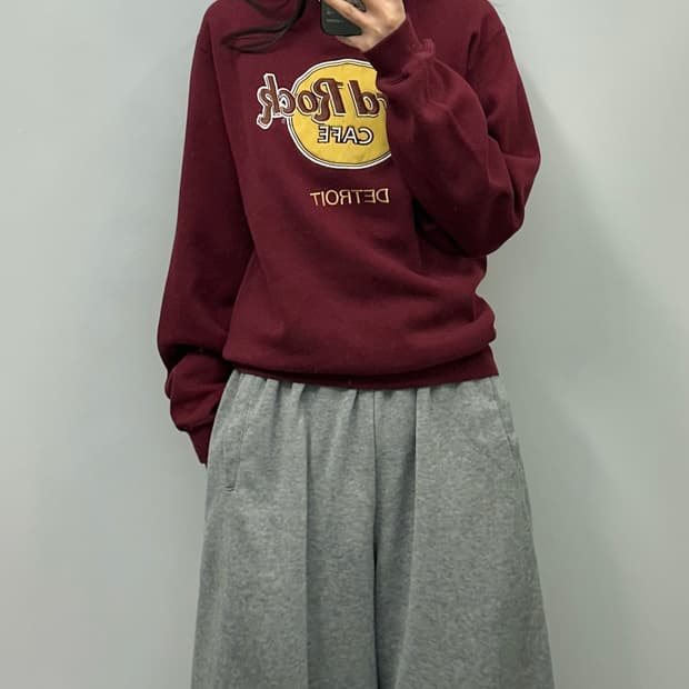 하드락카페 디트로이트 버건디 맨투맨