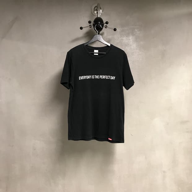 와코마리아 블랙 반팔 티셔츠 L