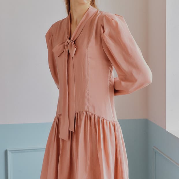 Lookast 룩캐스트 핑크 라니 리본 타이 드레스