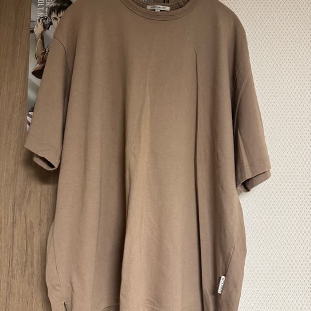 에이카화이트 반팔티