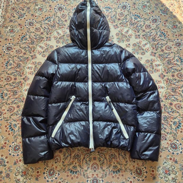 듀베티카 숏 구스다운 패딩