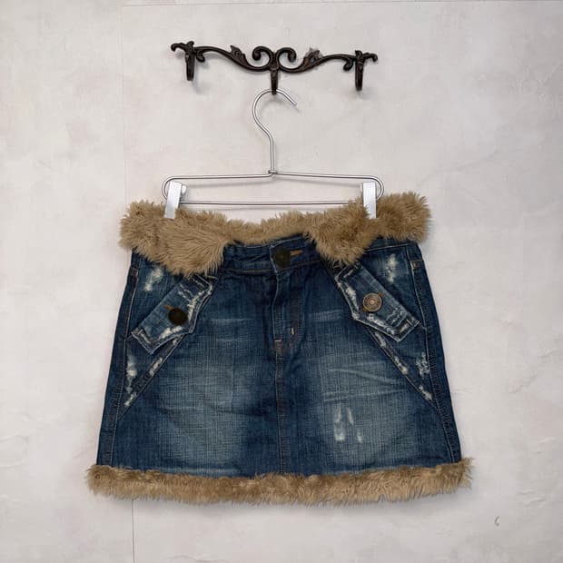 Washing denim fur trimming mini skirt