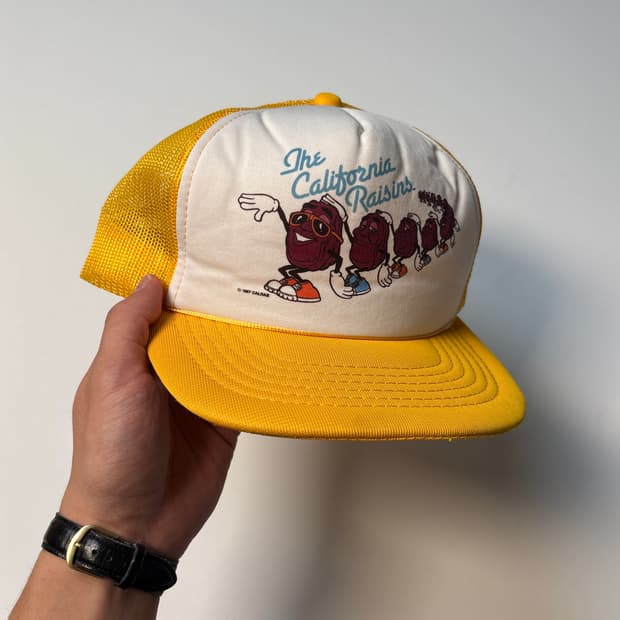 [free] DEKALB 투톤 메쉬 트러커 캡 (green/yellow)