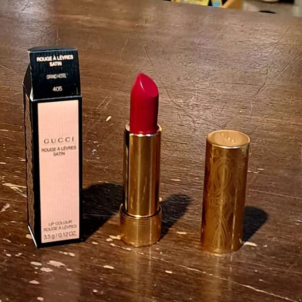 구찌 립스틱 405호